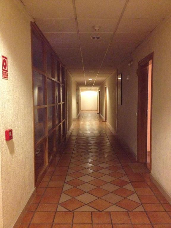 Apartamentos Turisticos Puerta De Leon Ngoại thất bức ảnh