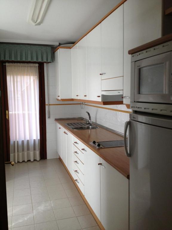 Apartamentos Turisticos Puerta De Leon Ngoại thất bức ảnh