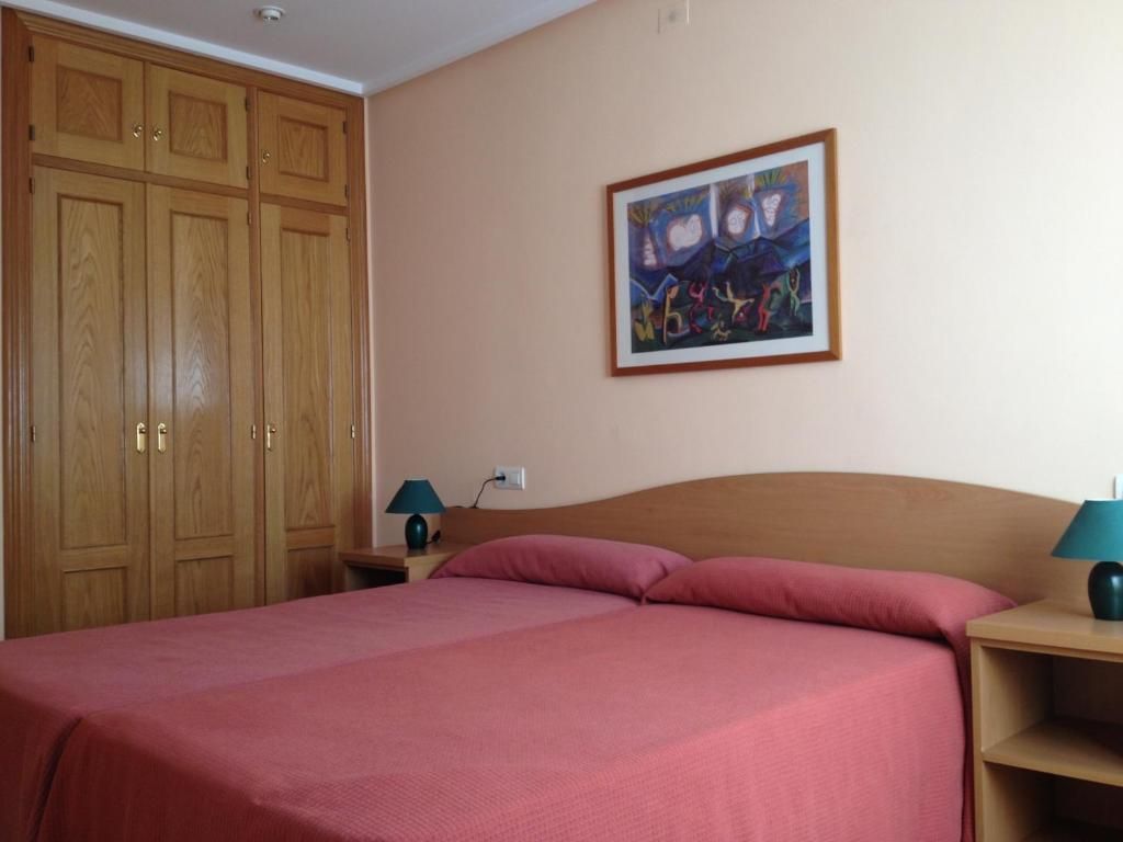 Apartamentos Turisticos Puerta De Leon Ngoại thất bức ảnh